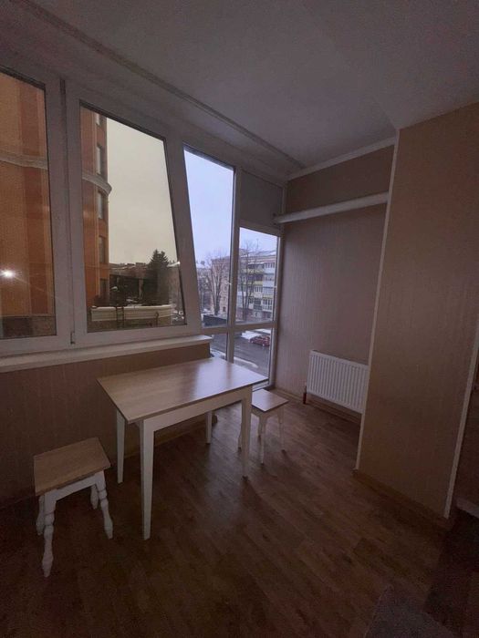 Здається в оренду 1к вул.Зарічанська 52 кв.м.