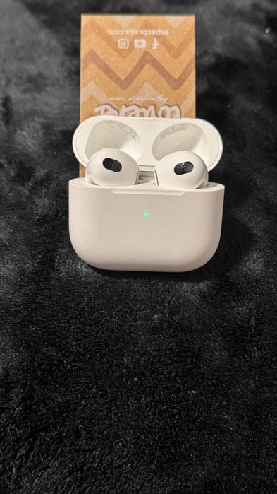 Apple AirPods 3ª Geração (2025) – Wireless