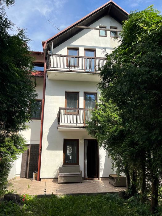 Dom w zabudowie szeregowej, pow. 220m2, c.o. gazowe, Piotrków Trybunalski, cena 639 000 PLN.