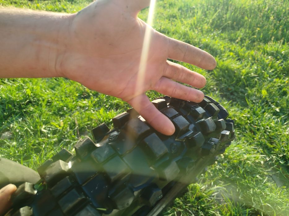 Продам резину,скат,шину стан майже нічого не наїхав країна виробник Ін