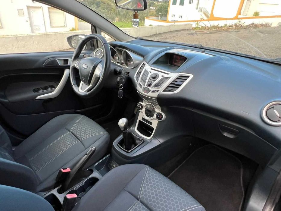 Ford Fiesta 1.4 tdci - 2011 - Full Extras