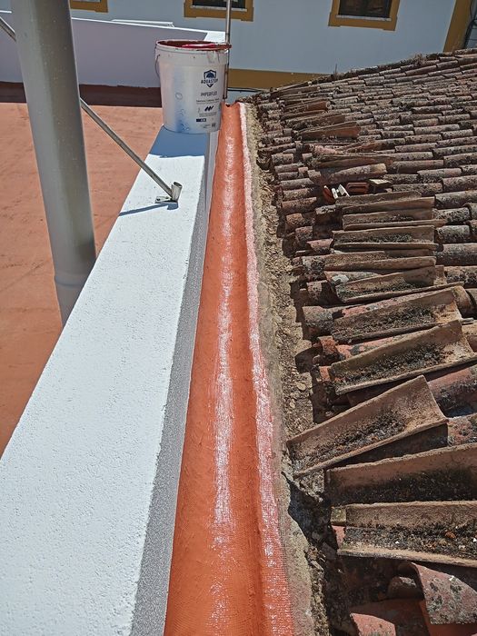 Serviços de pintura e pequenas obras