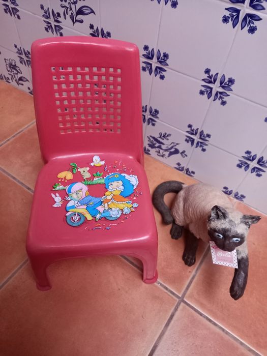 Cadeira criança, antiga