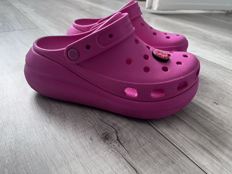 Crocs Classic Mega Crush Clog M4 W6