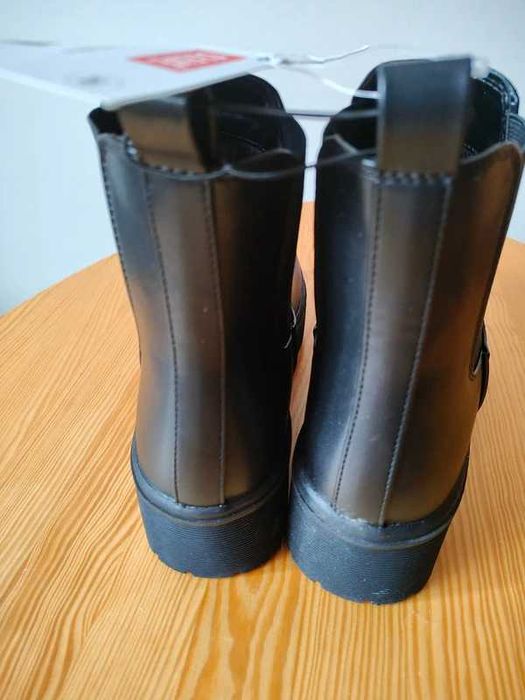 Nowe botki Cleve rozmiar 39 Okazja