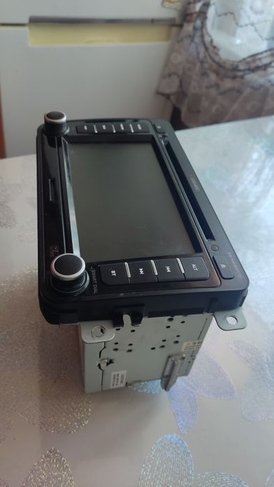 Оригінальна штатна магнітола шкода Октавія а5