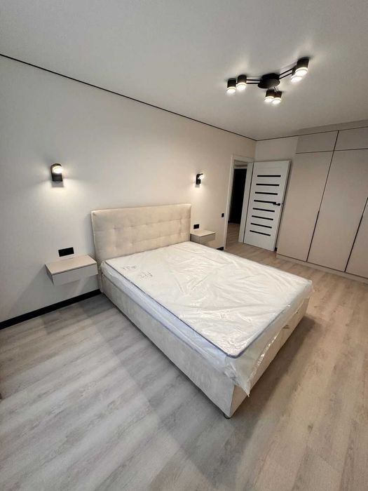 2 кімнатна квартира з ремонтом та меблями поруч з Велесом