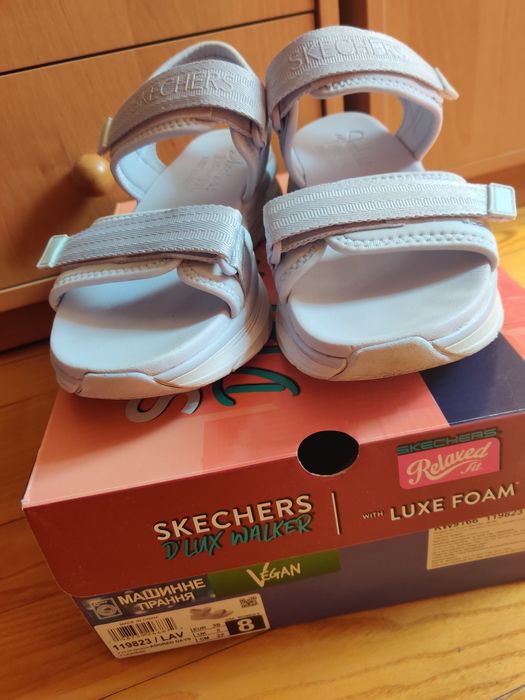 Жіночі босоніжки Skechers р. 38