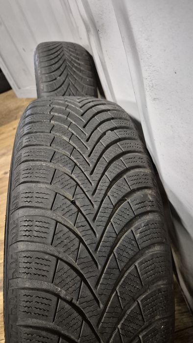 Felgi Koła OEM VW "Dublin" 16" 5x112 z oponami 205/60 R16 Golf 8 7 6 Touran Caddy