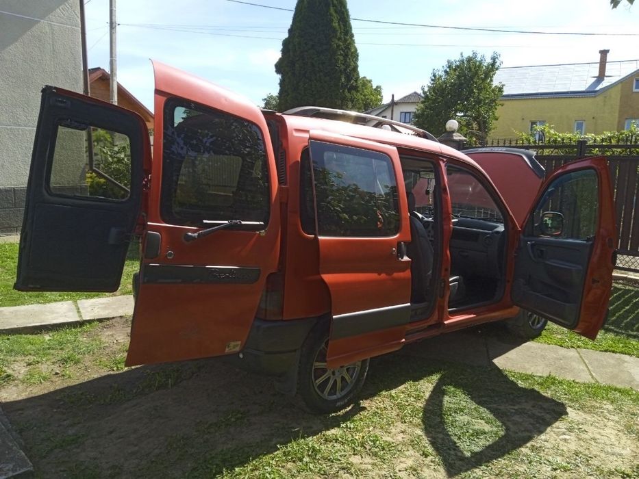 Авто Citroen Berlingo