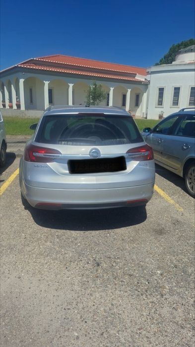 Opel insignia sports tourer — photo 4