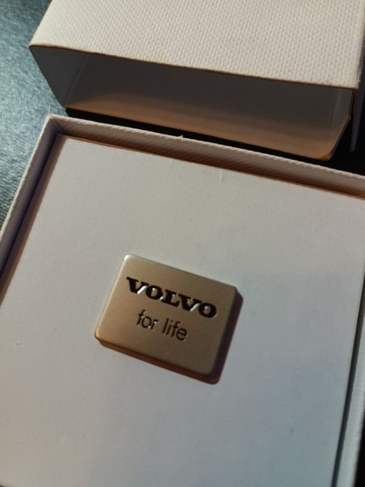 Przypinka Volvo nowa