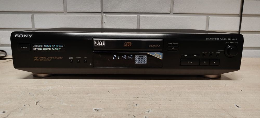 Odtwarzacz CD player SONY CDP-XE310. Optical