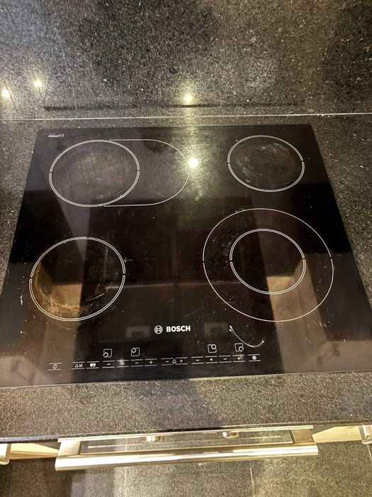 Płyta ceramiczna kuchenna firmy BOSCH