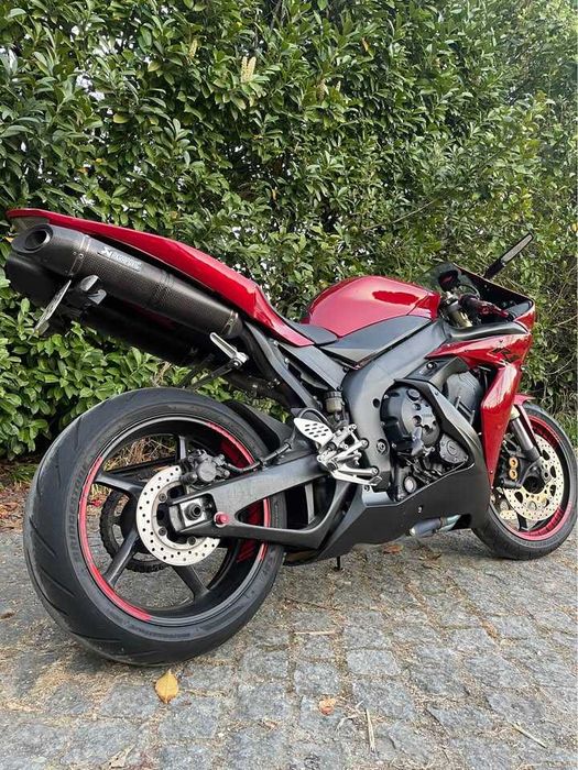 Yamaha R1