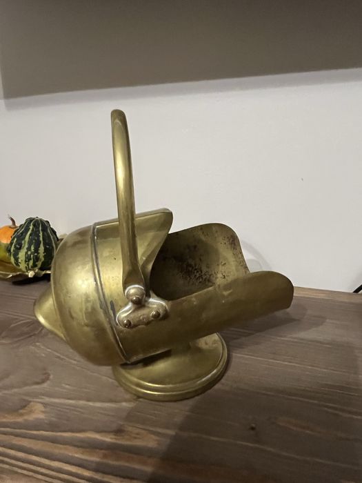 Stary dekoracyjny stojak na wino butelke mosiądz