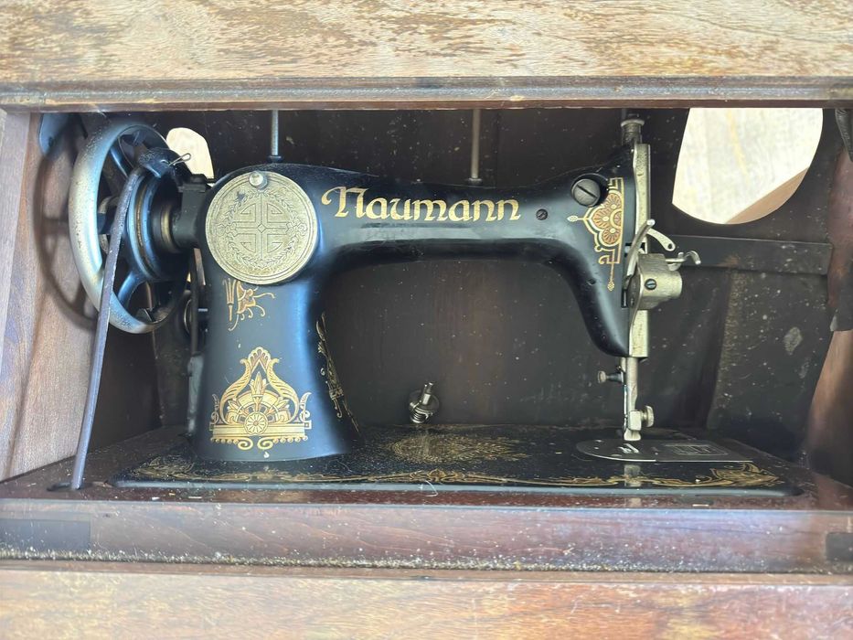 Maquina de costura Naumann
