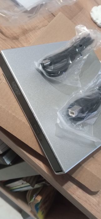 Leitor e gravador de CD/DVD-RW externo