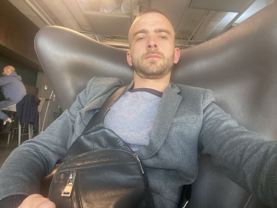 Промышленный альпинист, высотные работы, спил деревьев, монтаж панелей
