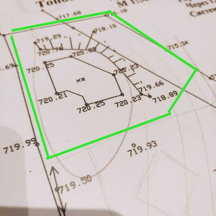 Будинок на вершині своїй гори в м. Яремче