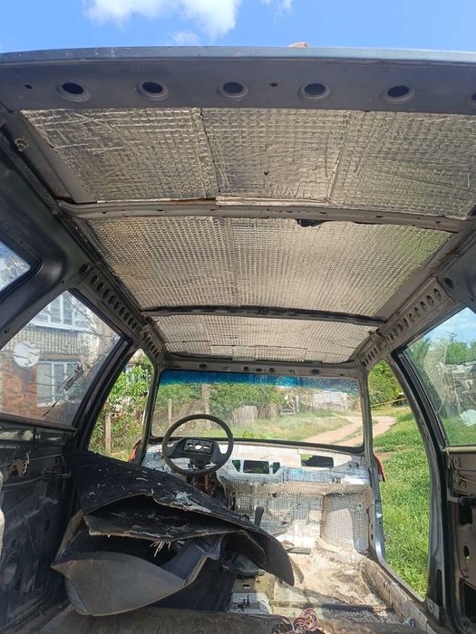 Продам21011 кузов с документами