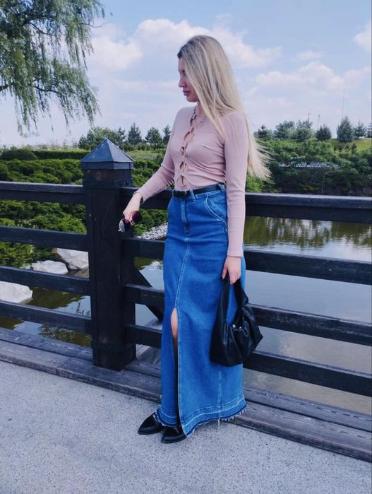 Продам спідницю джинсову