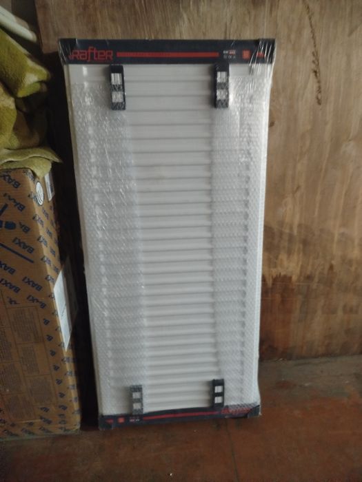 Продам повністю новий радіатор крафтер повністю запакований