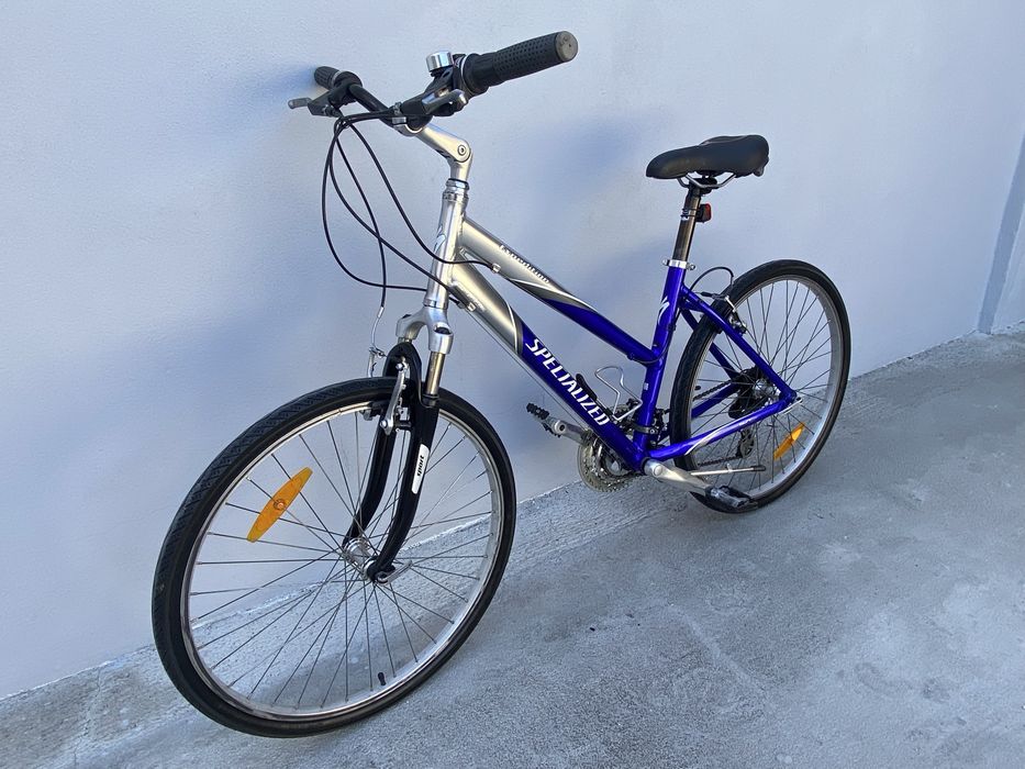 Bicicleta Híbrida Specialized Expedition Sport (Como Nova) – Conforto Premium