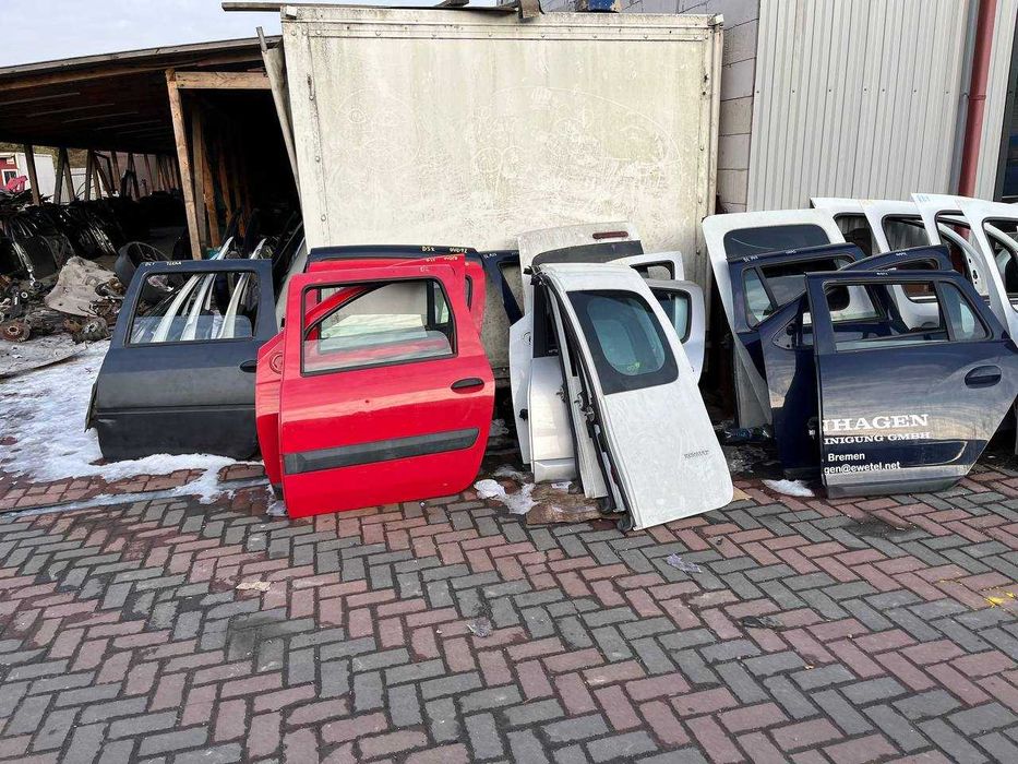 Двель передя задня , Двері RENAULT / DACIA