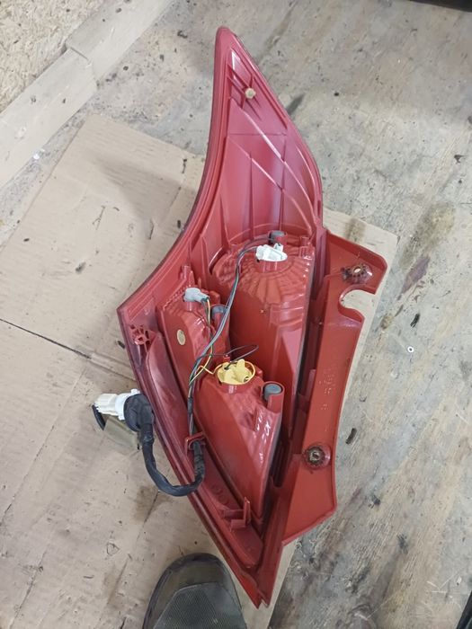 Lampa tył suzuki swift