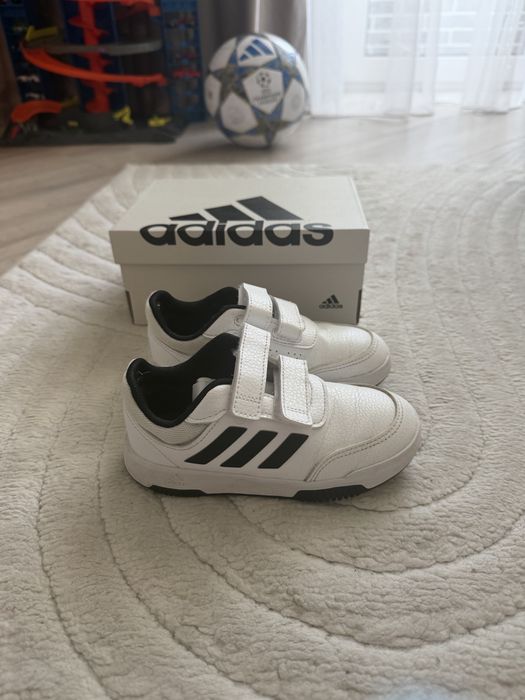 Дитячі кросівки Adidas. Оригінал