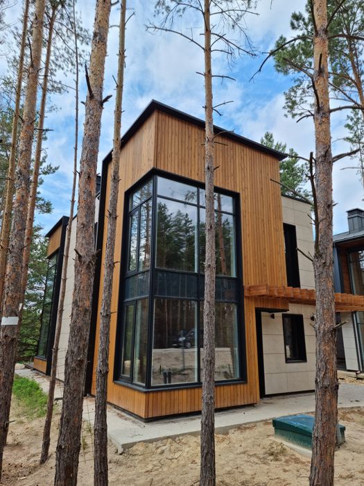 Новий будинок в Riviera Village з виходом на воду