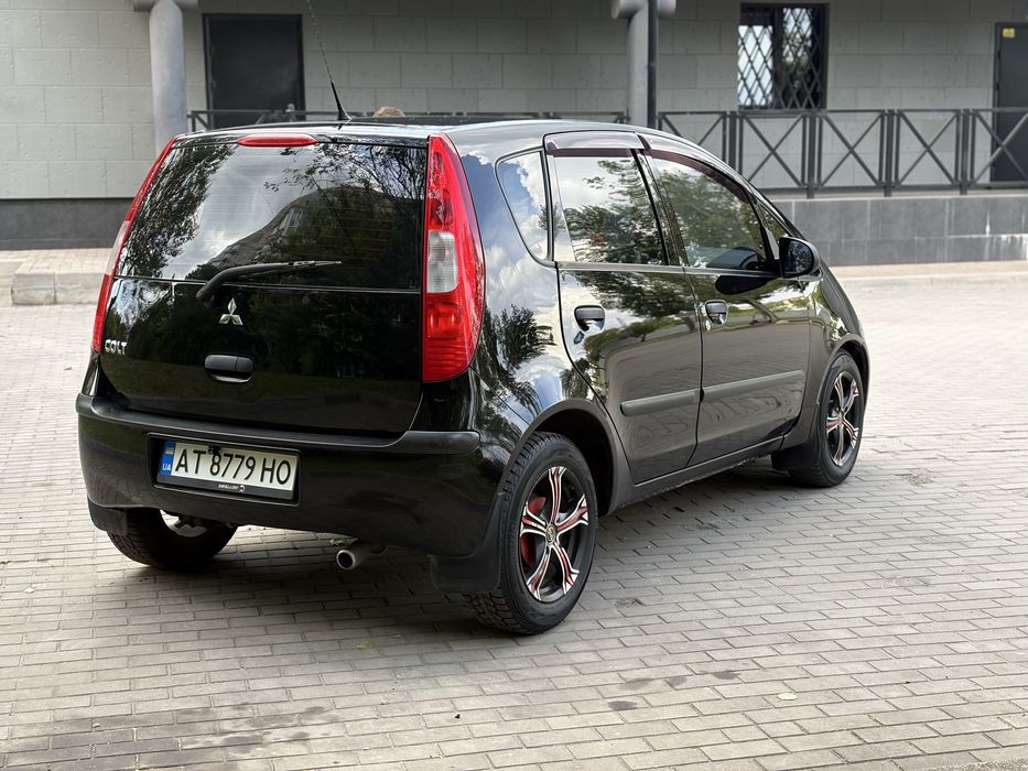 Mitsubishi Colt 1.3 MKПП