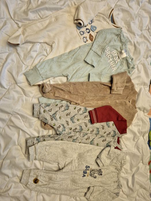 Ubranka dla chłopca 62