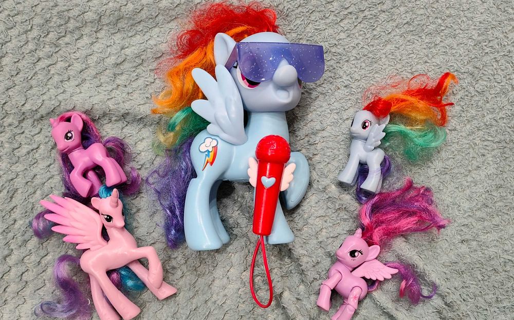 My little pony, śpiewająca Rainbow Dash + kucyki