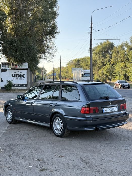 BMW e39. 2.8 Automat