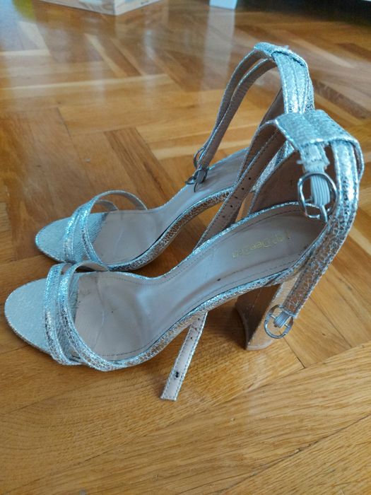 Sandałki na słupku obcas Deezee rozm 39