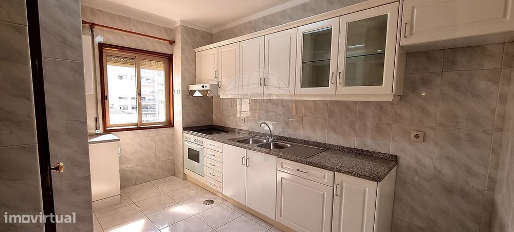 Apartamento T2 para arrendamento