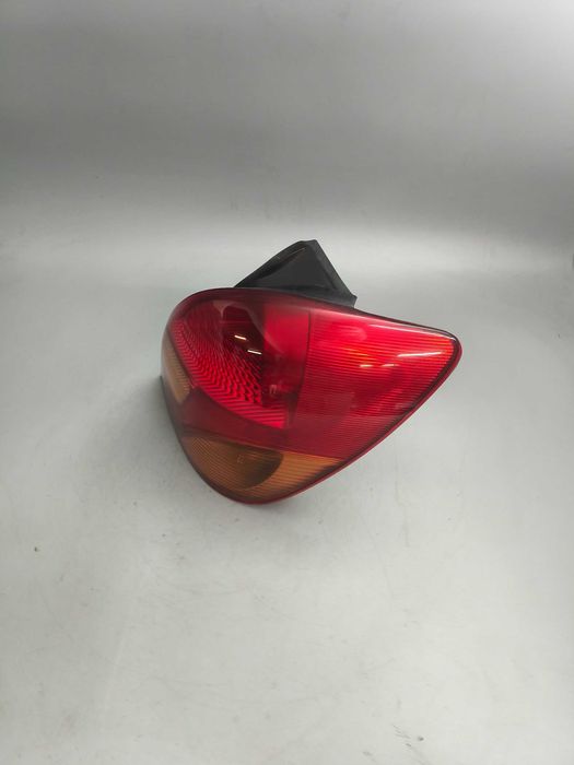 TOYOTA Corolla Verso, OE: 1827, Lampa tylna prawa, Oryginał, Europa!