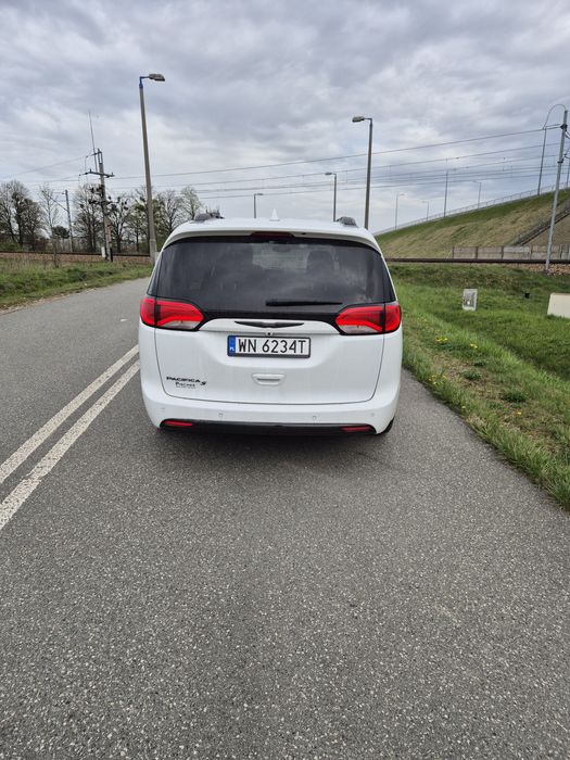 Pacifica  model S osoba prywatna