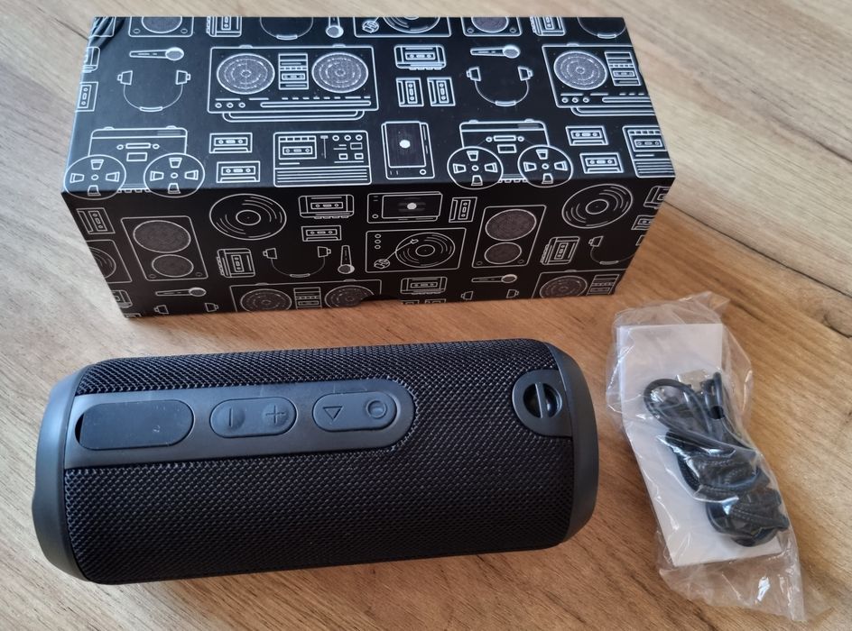 Nowy wodoodporny głośnik Rugged z Bluetooth