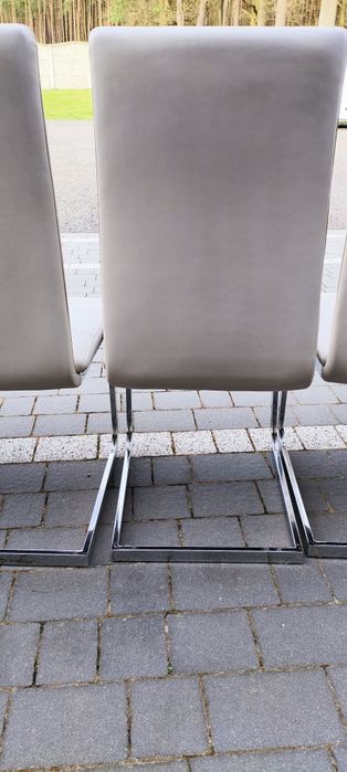 Krzesła z ekoskóry (Agata Meble)