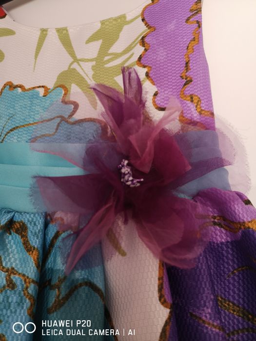 Piękna sukienka wizytowa r. 110cm