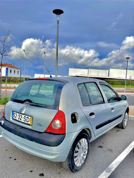 Renault clio 2 2001