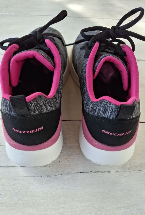 Кросівки SKECHERS (Скечерс)р.38.5