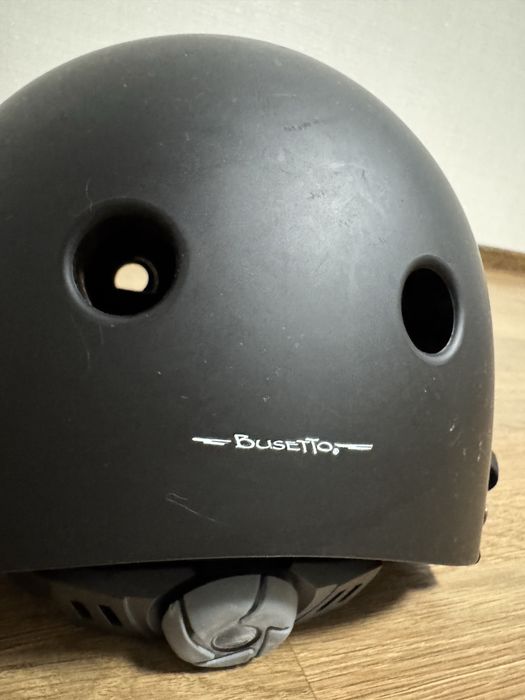 Захисний шолом для активностей, роликів