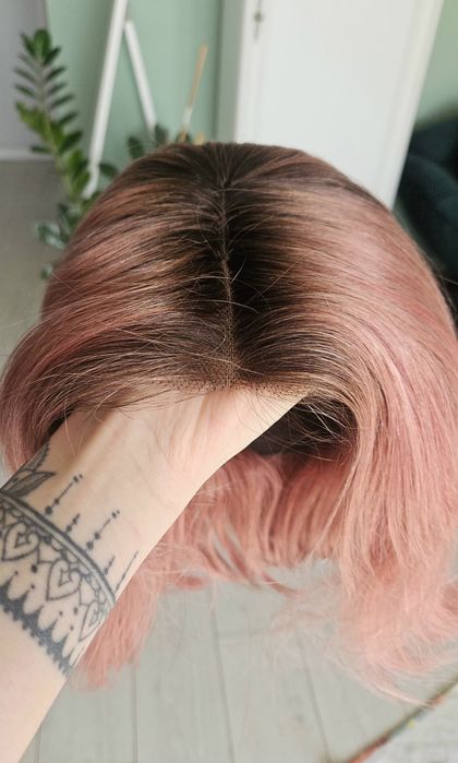 Peruka z naturalnych włosów bob lob róźowa