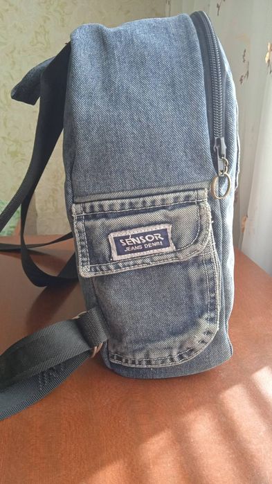 Джинсовый рюкзачок, ручная работа.