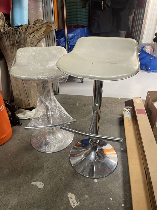 Par Bancos altos ajustaveis