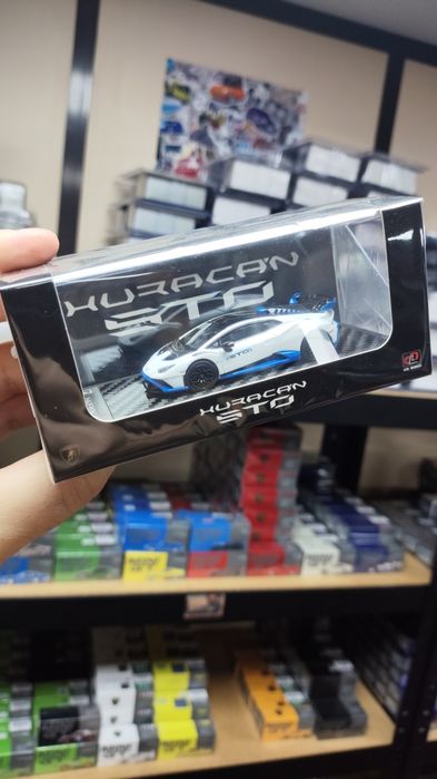 ЗНИЖКИ!!! Моделі LCD Models Lamborghini, Toyota Supra в мамштабі  1:64